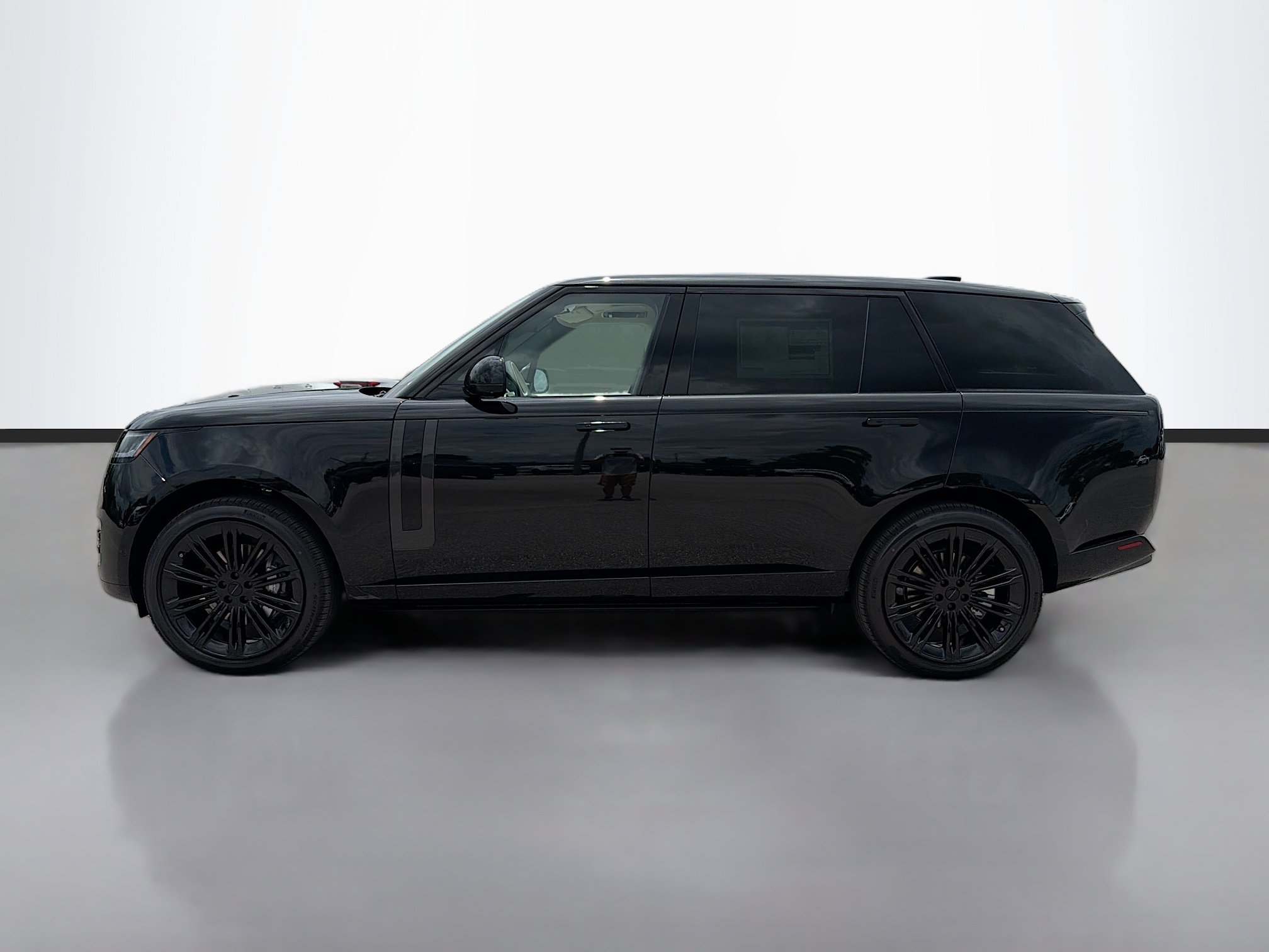 New 2026 Land Rover Range Rover Long Wheelbase SE AWD/4WD image 2
