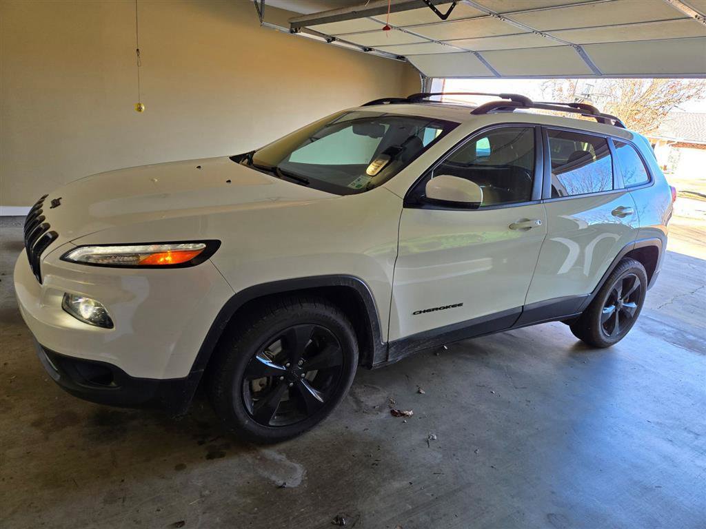 Used 2017 Jeep Cherokee High Altitude image 12
