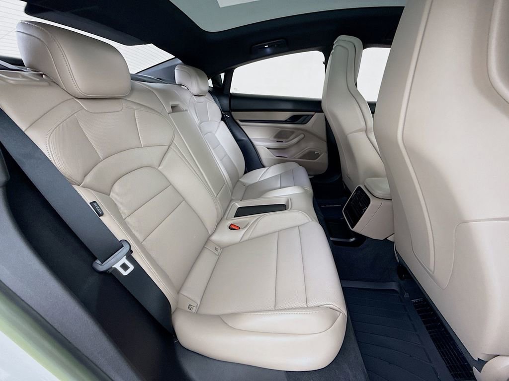Certified 2022 Porsche Taycan 4S AWD/4WD image 28