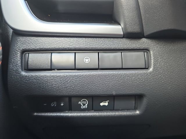 New 2026 Nissan Rogue SV image 10