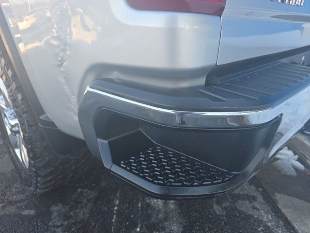 Used 2020 Chevrolet Silverado 2500 LTZ w/ LTZ Convenience Package image 15