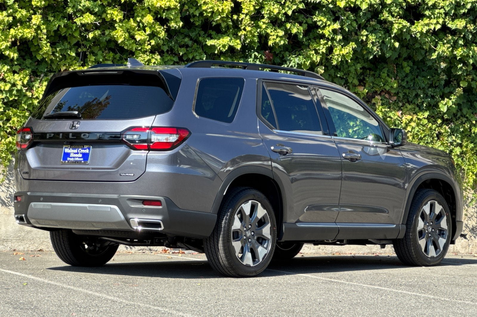 New 2026 Honda Pilot Touring image 4