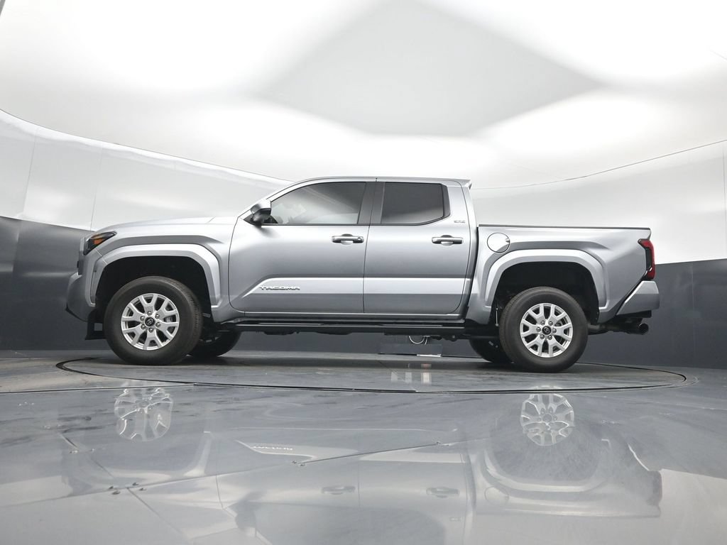 Used 2026 Toyota Tacoma SR5 RWD image 45