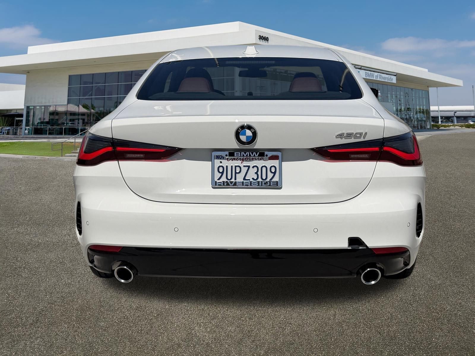 Used 2026 BMW 430i Coupe w/ Convenience Package RWD image 9