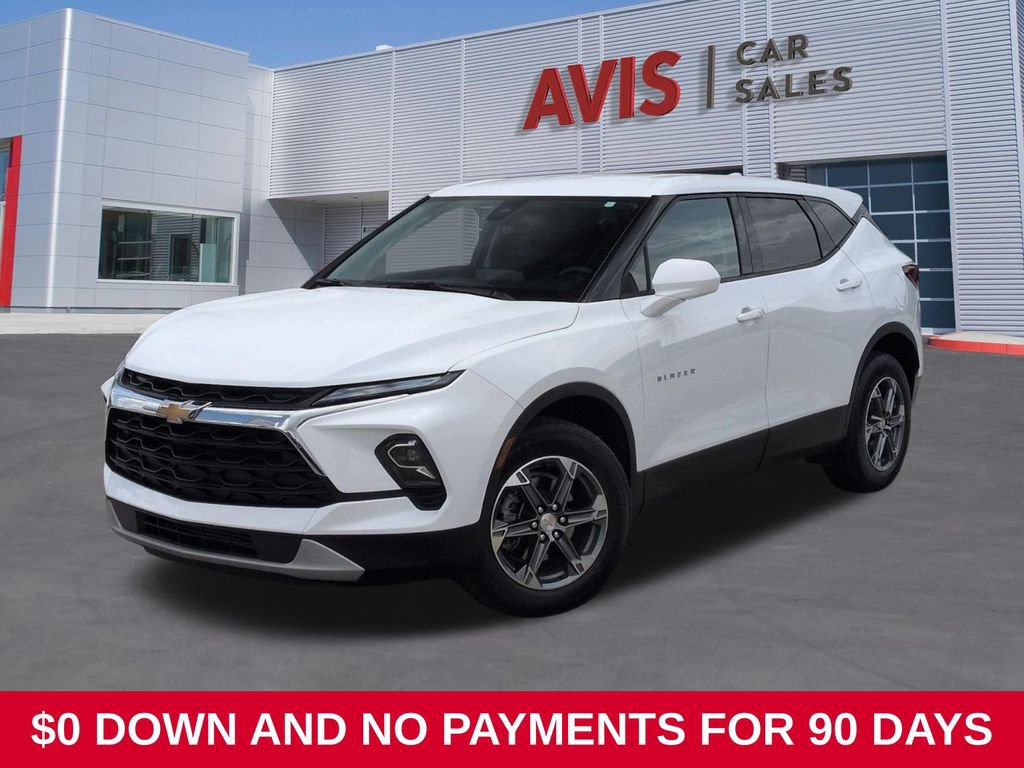 Used 2025 Chevrolet Blazer LT FWD image 1