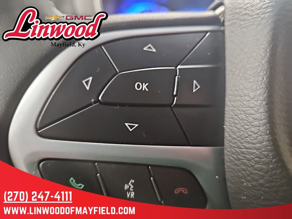 Used 2024 Chrysler Pacifica Touring-L image 18