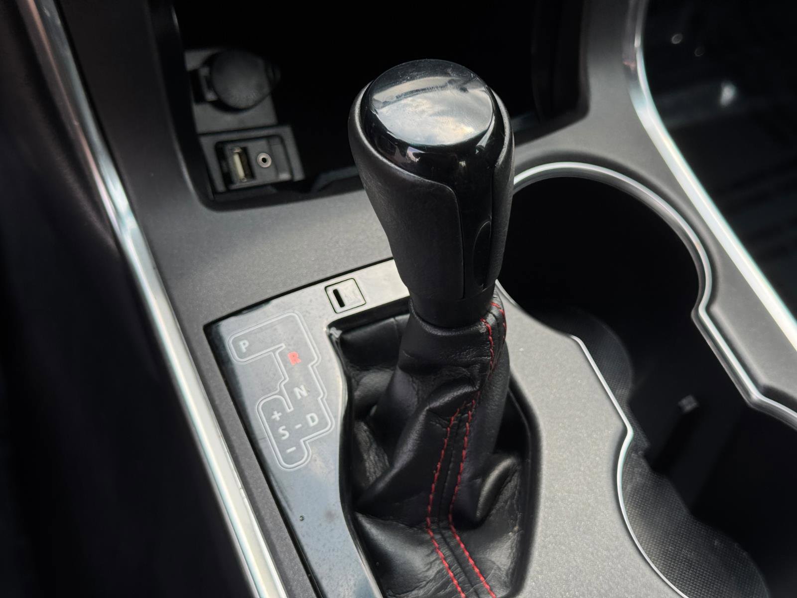 Used 2016 Toyota Camry SE image 18