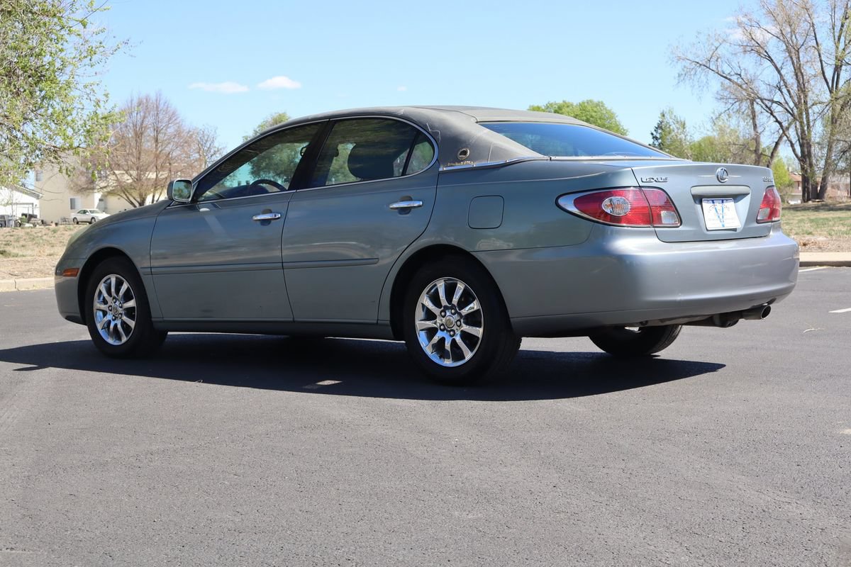 Used 2004 Lexus ES 330 w/ Premium Pkg FWD image 7