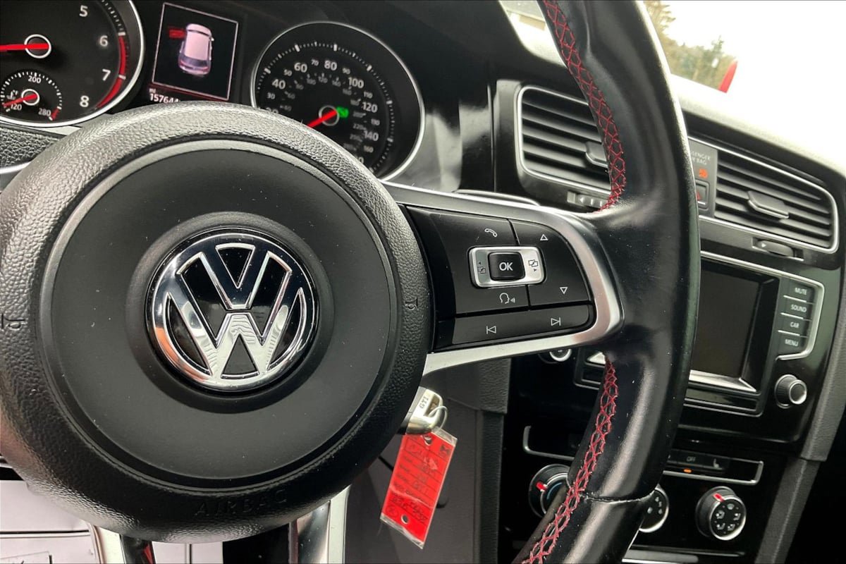 Used 2015 Volkswagen GTI S FWD image 12