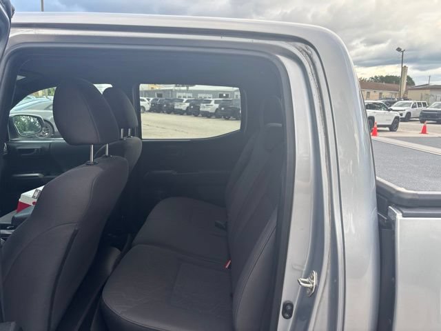 Used 2018 Toyota Tacoma TRD Off-Road w/ Technology Package AWD/4WD image 12
