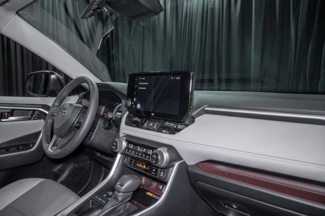 Used 2024 Toyota RAV4 Limited w/ Advanced Technology Package image 15