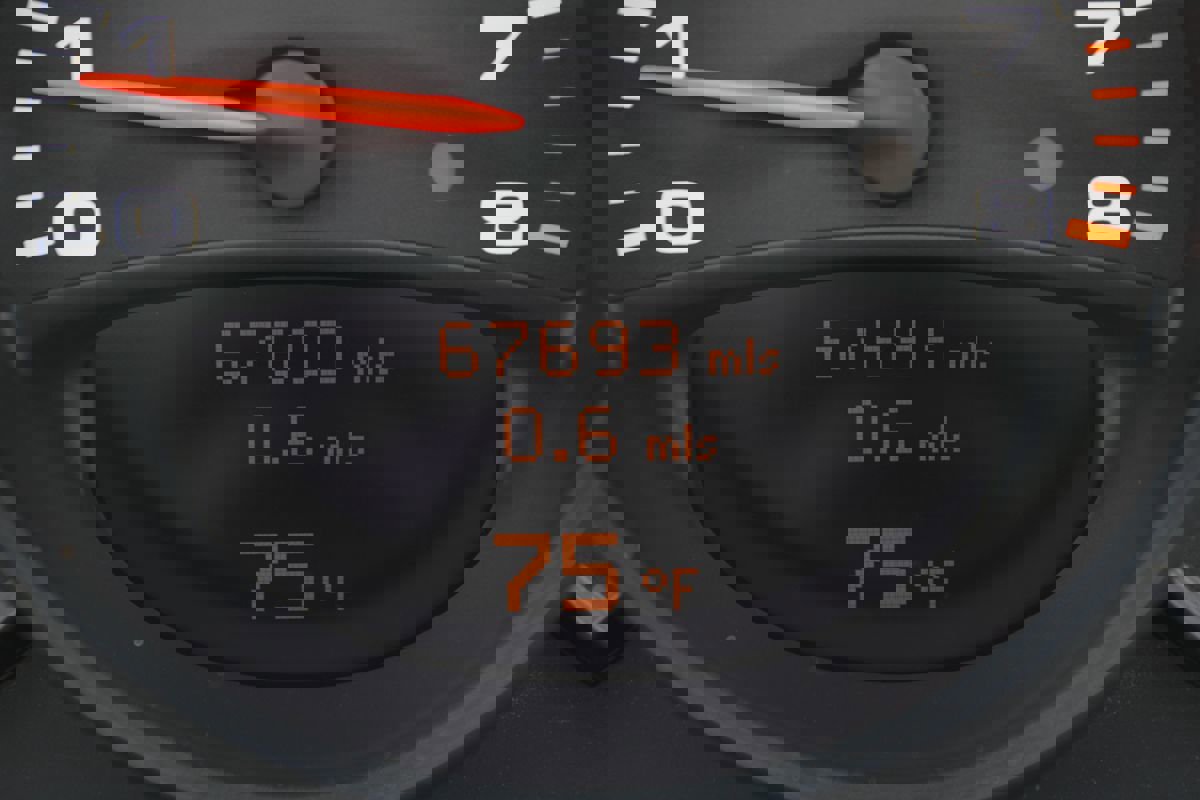 Used 2003 Porsche 911 Cabriolet image 16