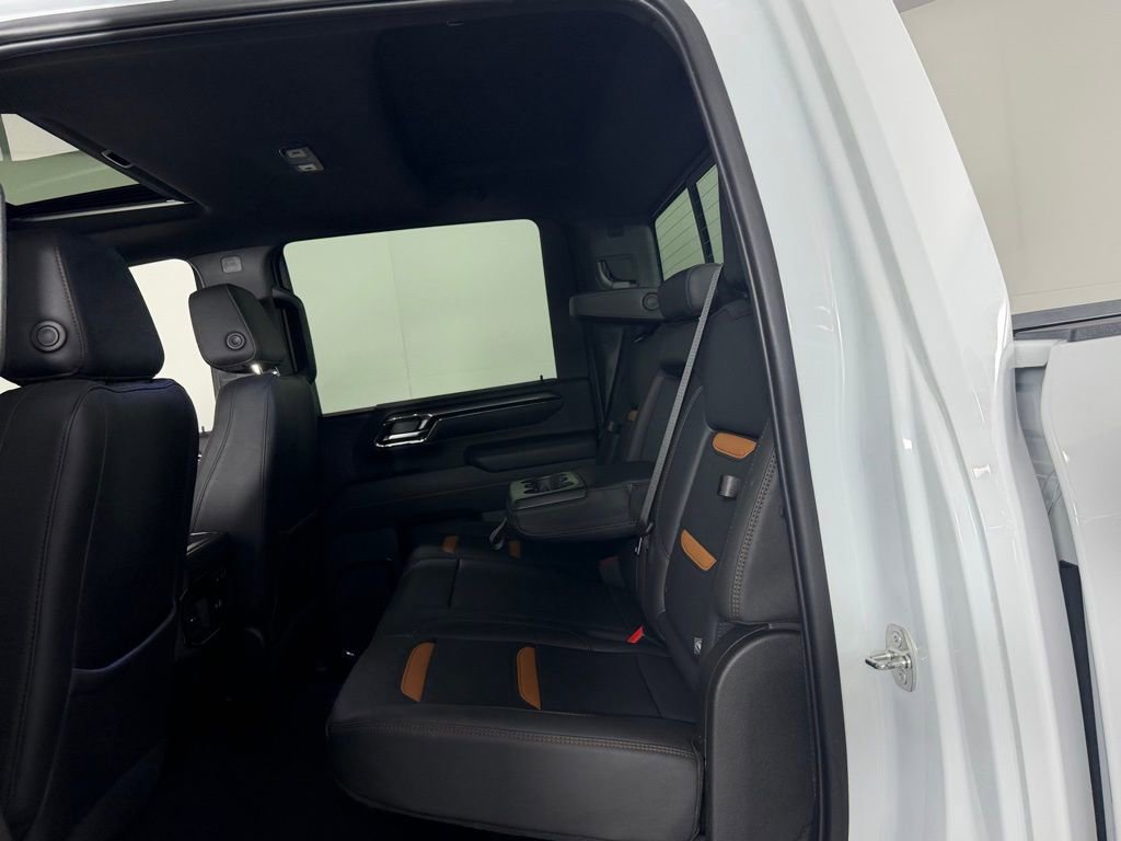 Used 2024 GMC Sierra 2500 AT4 w/ AT4 Premium Plus Package AWD/4WD image 29