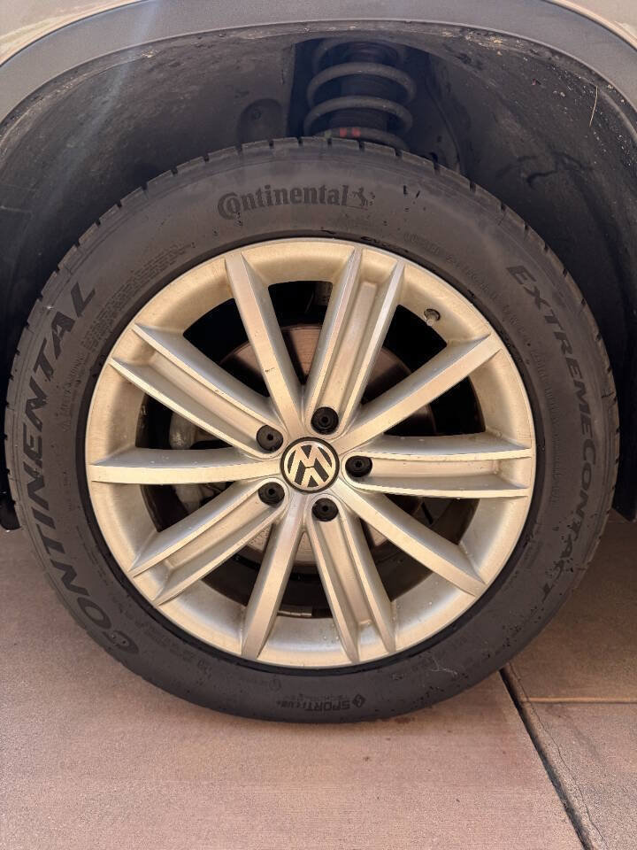 Used 2009 Volkswagen Tiguan S FWD image 27