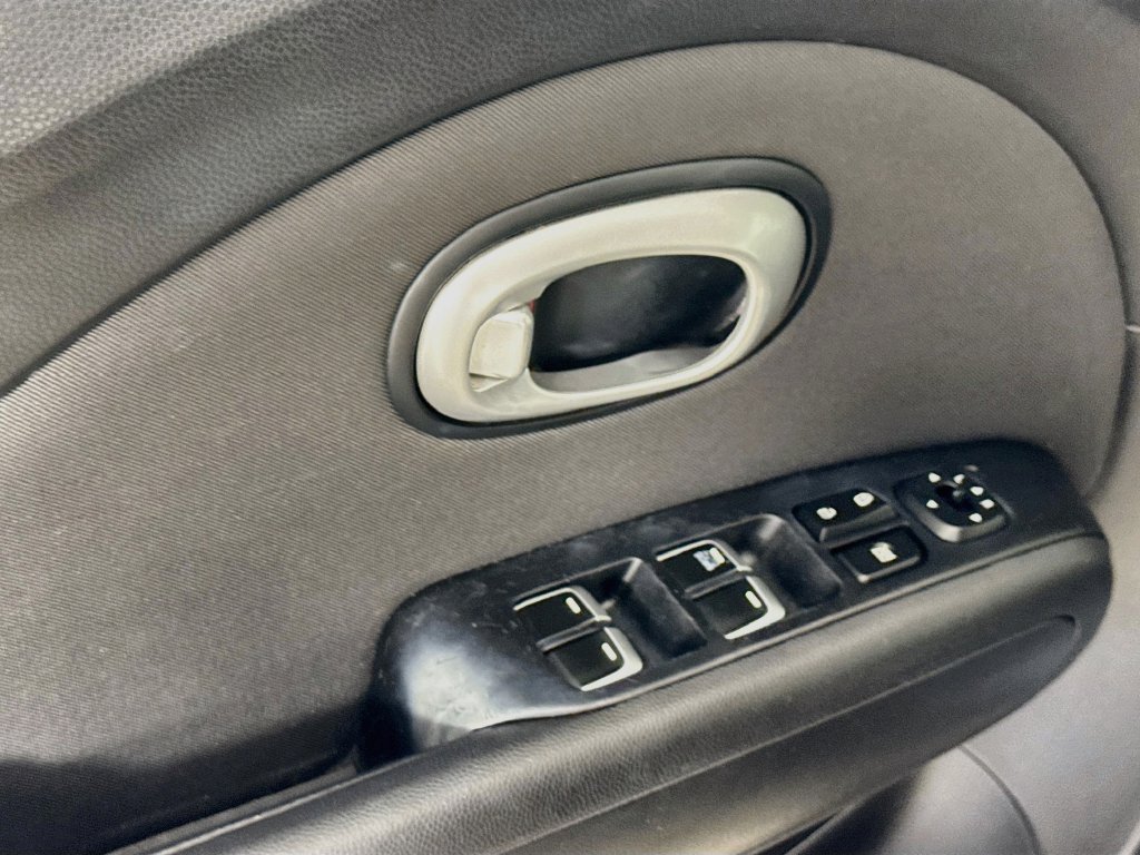 Used 2019 Kia Soul FWD image 20