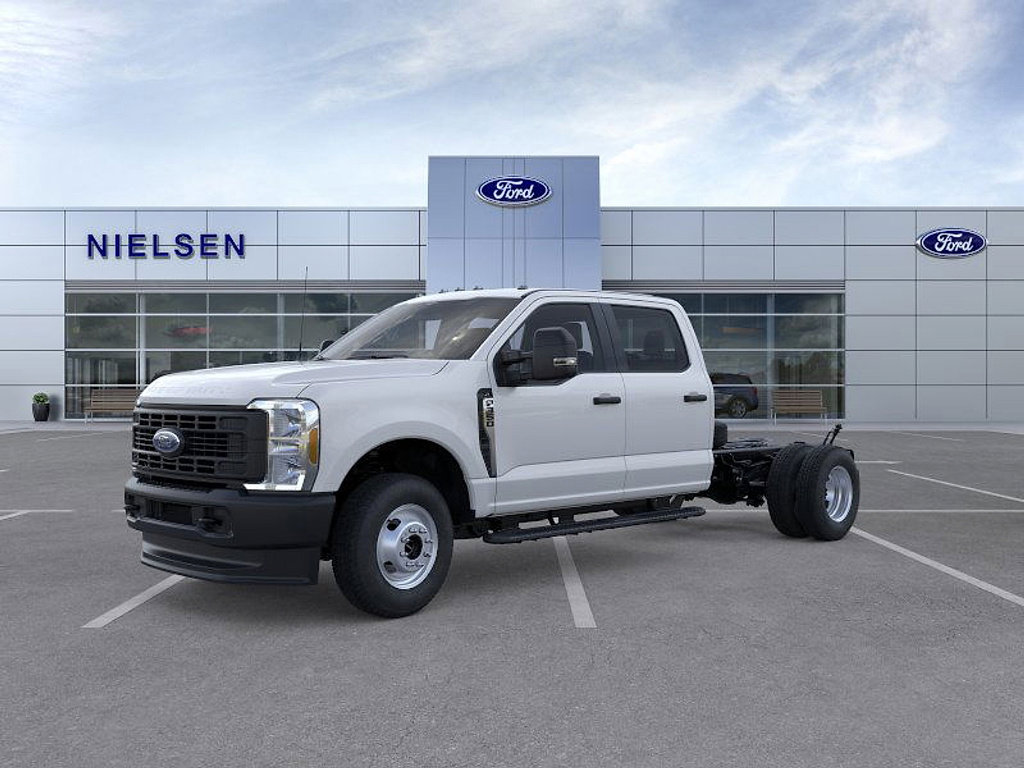 New 2025 Ford F350 XL w/ Snow Plow Prep Package