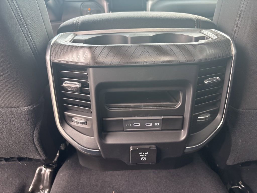 New 2026 RAM 2500 Big Horn AWD/4WD image 33