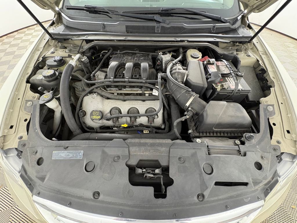 Used 2011 Ford Taurus SEL w/ 201A Rapid Spec Order Code FWD image 30