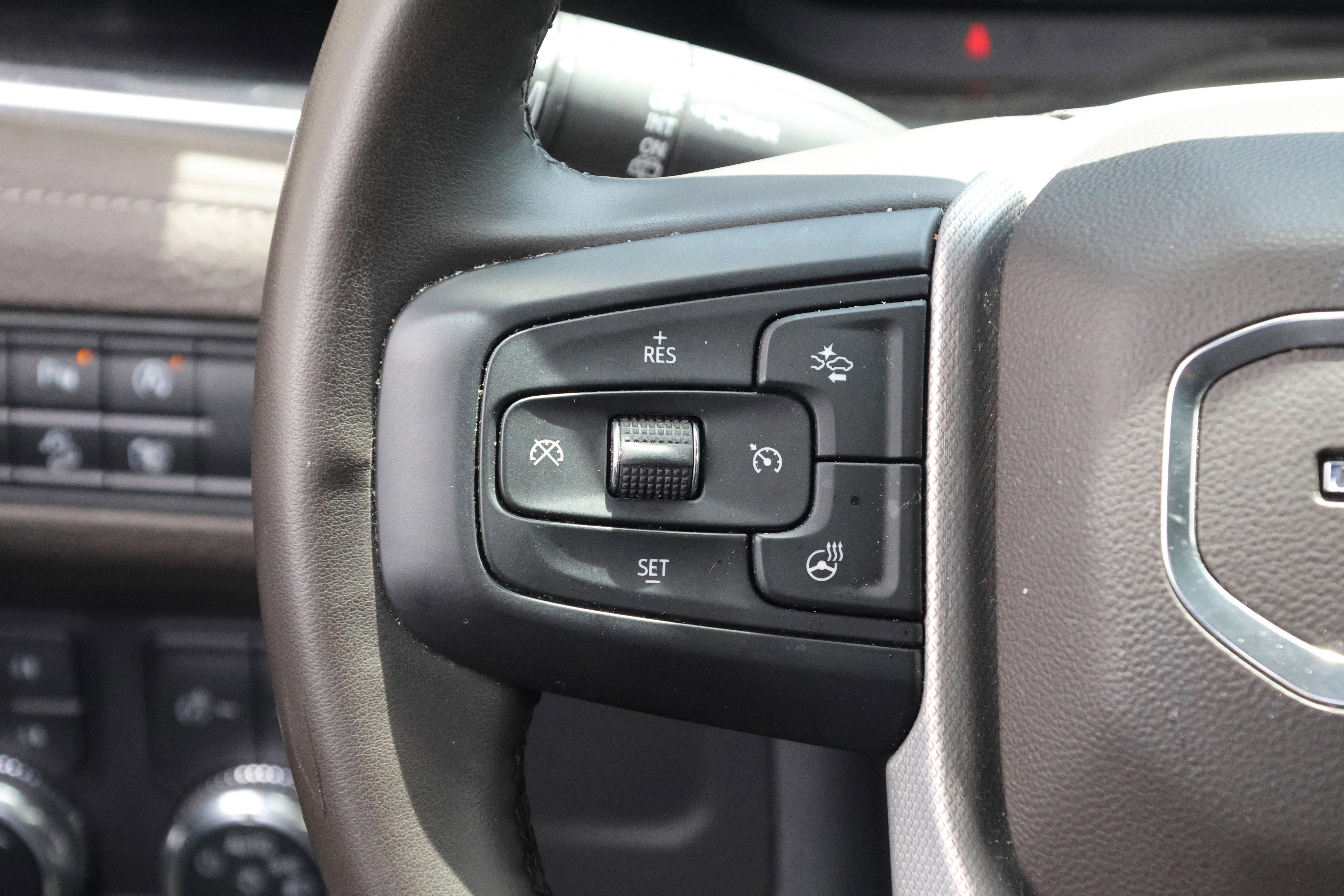 Used 2023 GMC Yukon XL Denali AWD/4WD image 19
