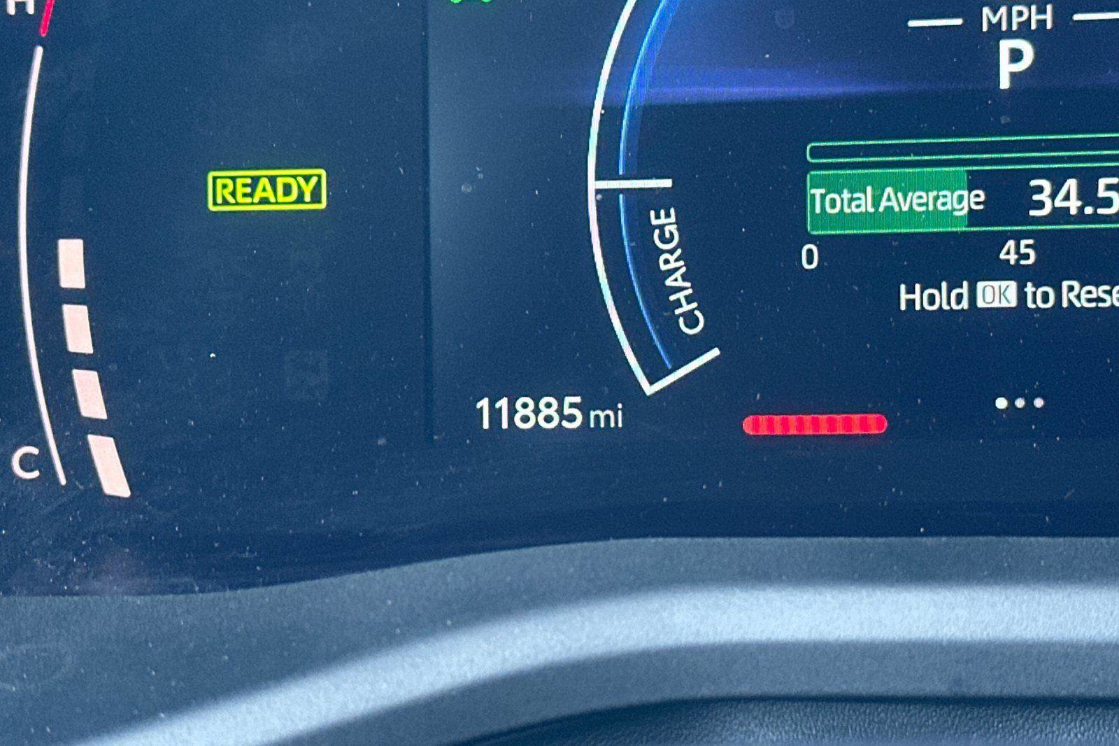 Used 2025 Toyota Camry SE image 23