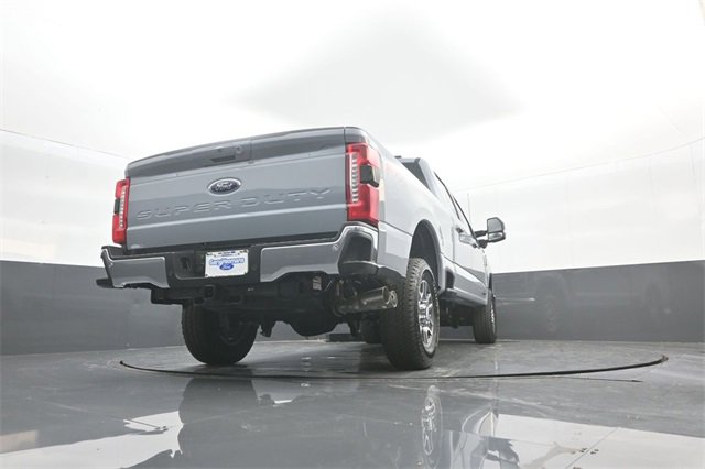 New 2026 Ford F250 Lariat w/ FX4 Off-Road Package image 28