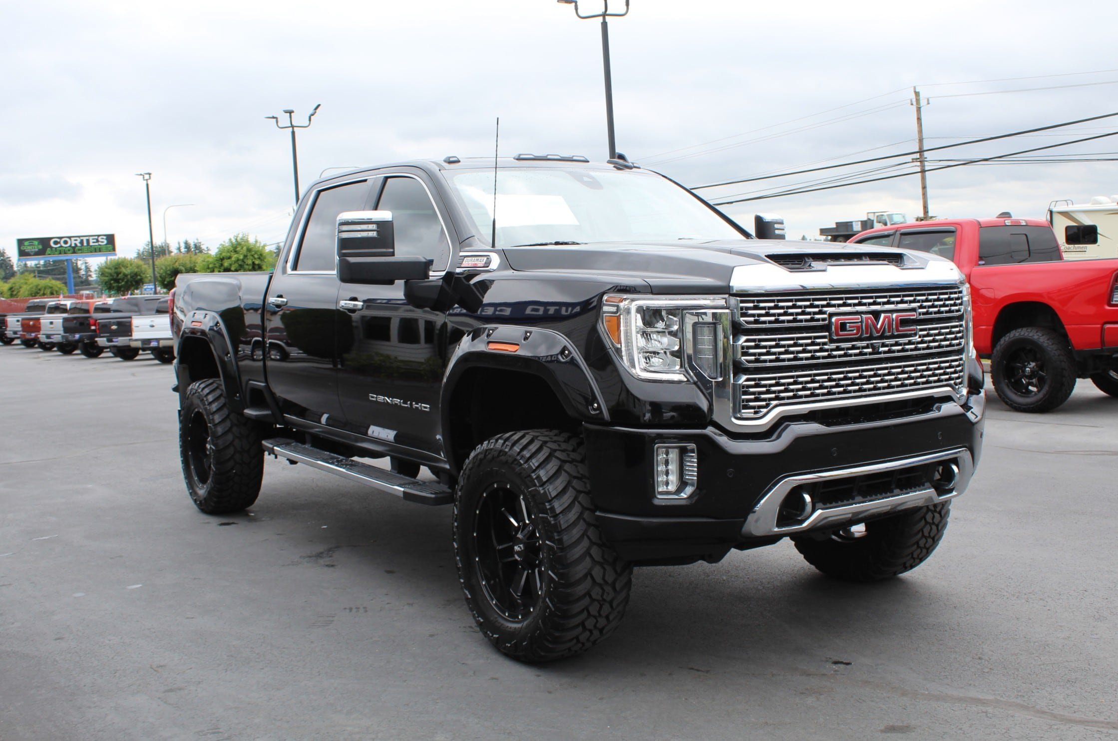 Used 2022 GMC Sierra 3500 Denali w/ Denali Ultimate Package AWD/4WD image 8