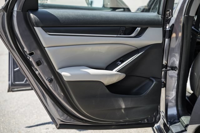 Used 2020 Honda Accord EX image 33