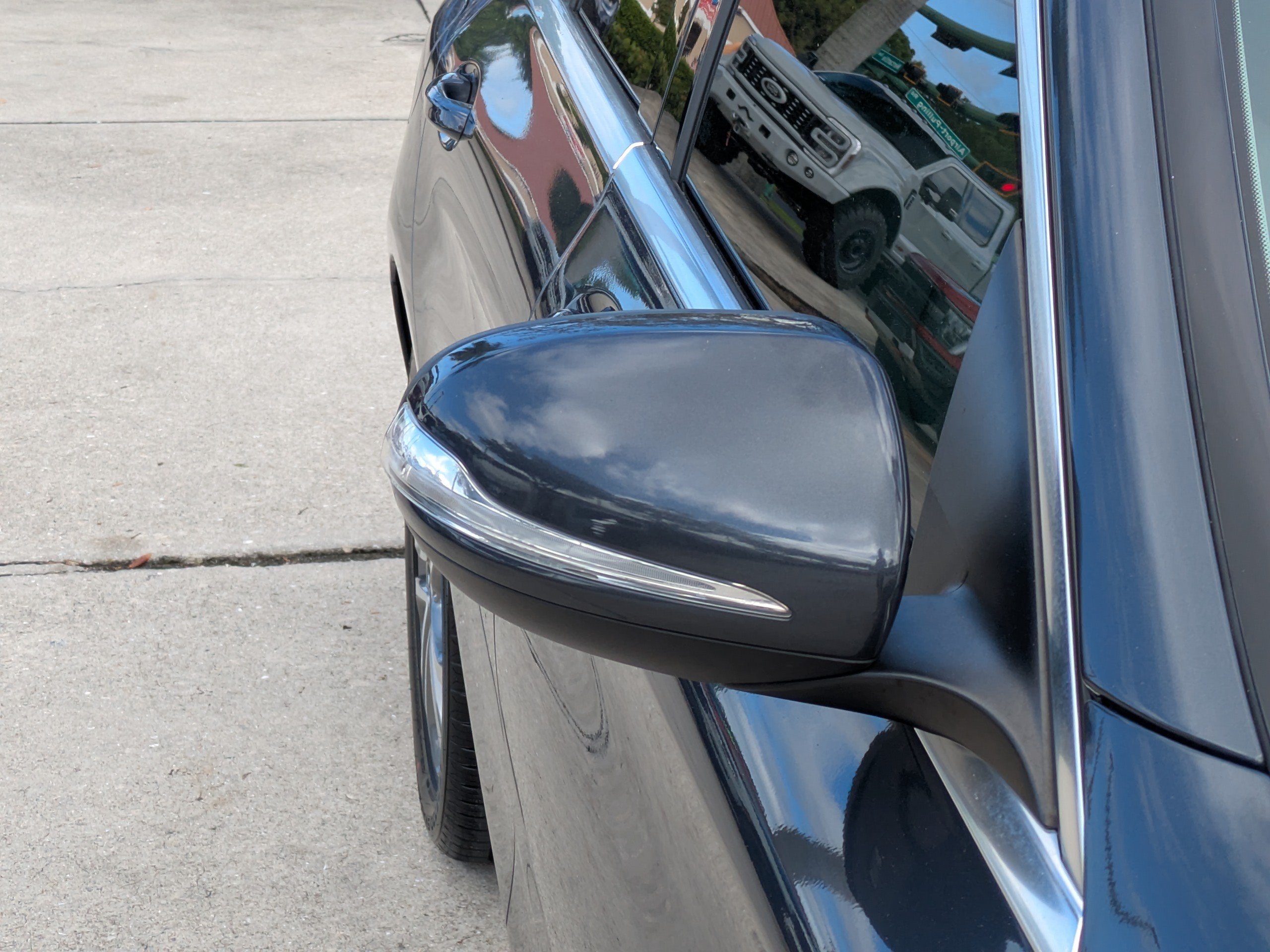 Used 2015 Mercedes-Benz C 300 4MATIC Sedan image 10
