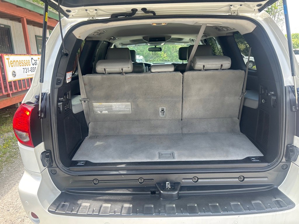 Used 2016 Toyota Sequoia Platinum AWD/4WD image 34