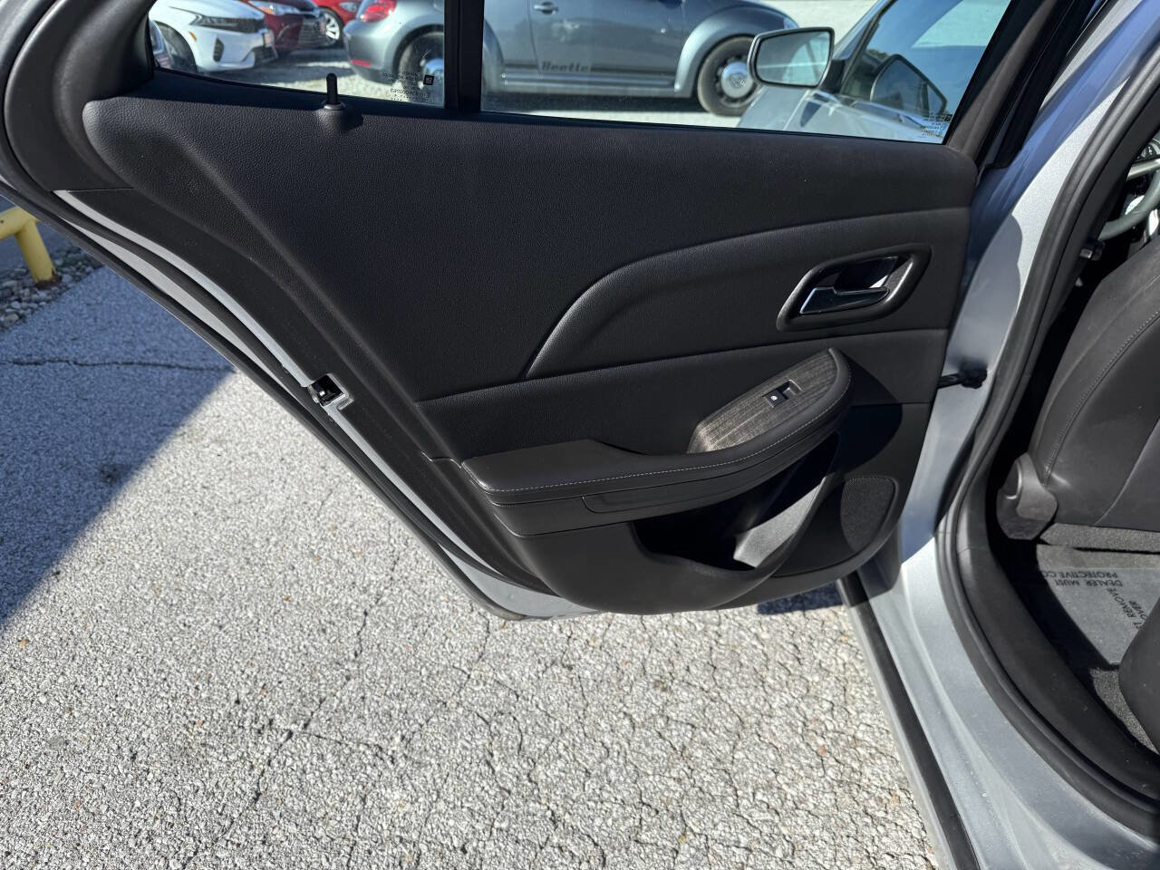 Used 2014 Chevrolet Malibu LT w/ Power Convenience Package image 17