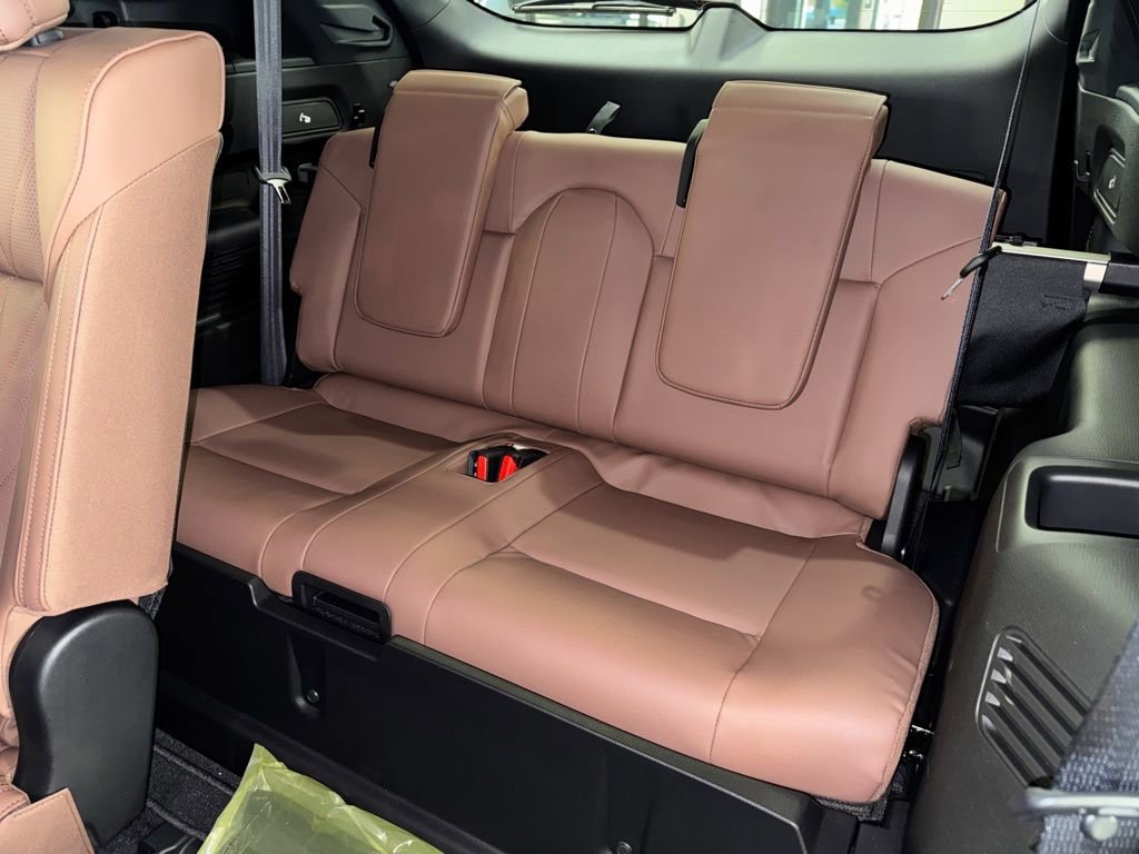 New 2026 Mitsubishi Outlander SEL FWD image 31