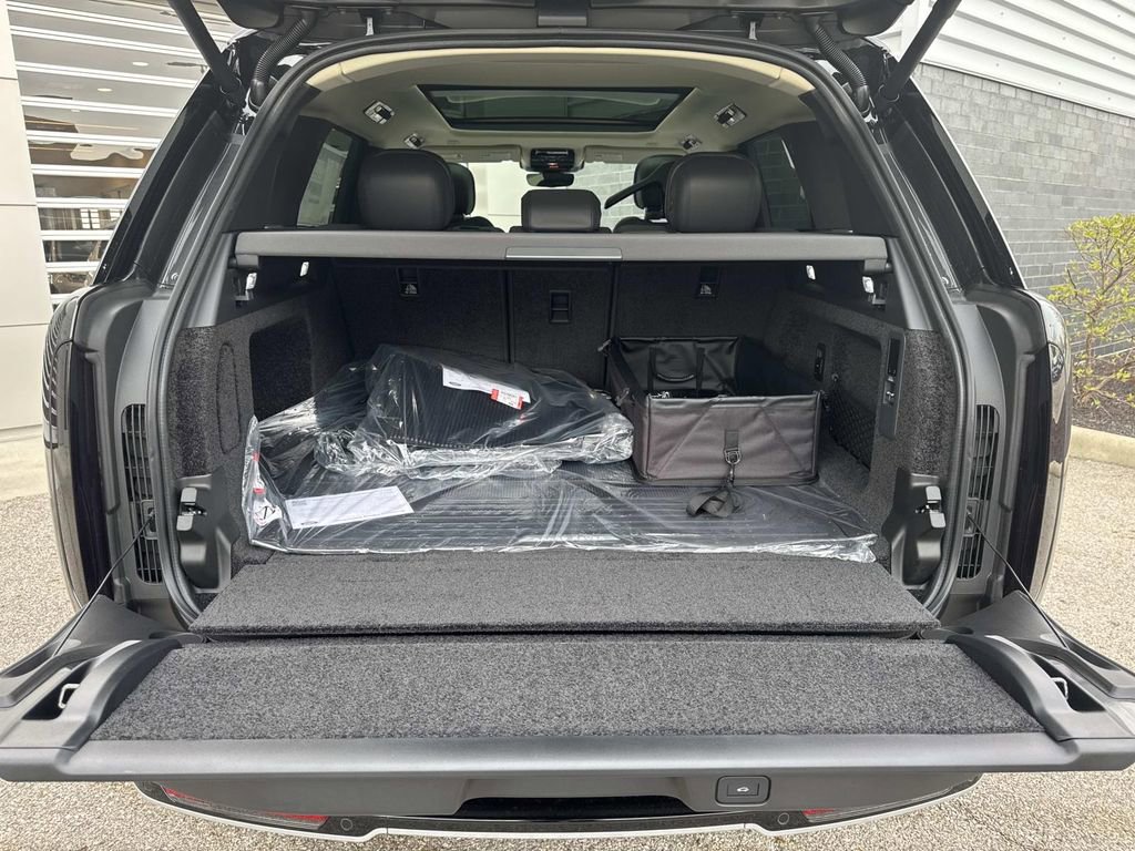New 2026 Land Rover Range Rover SE AWD/4WD image 6