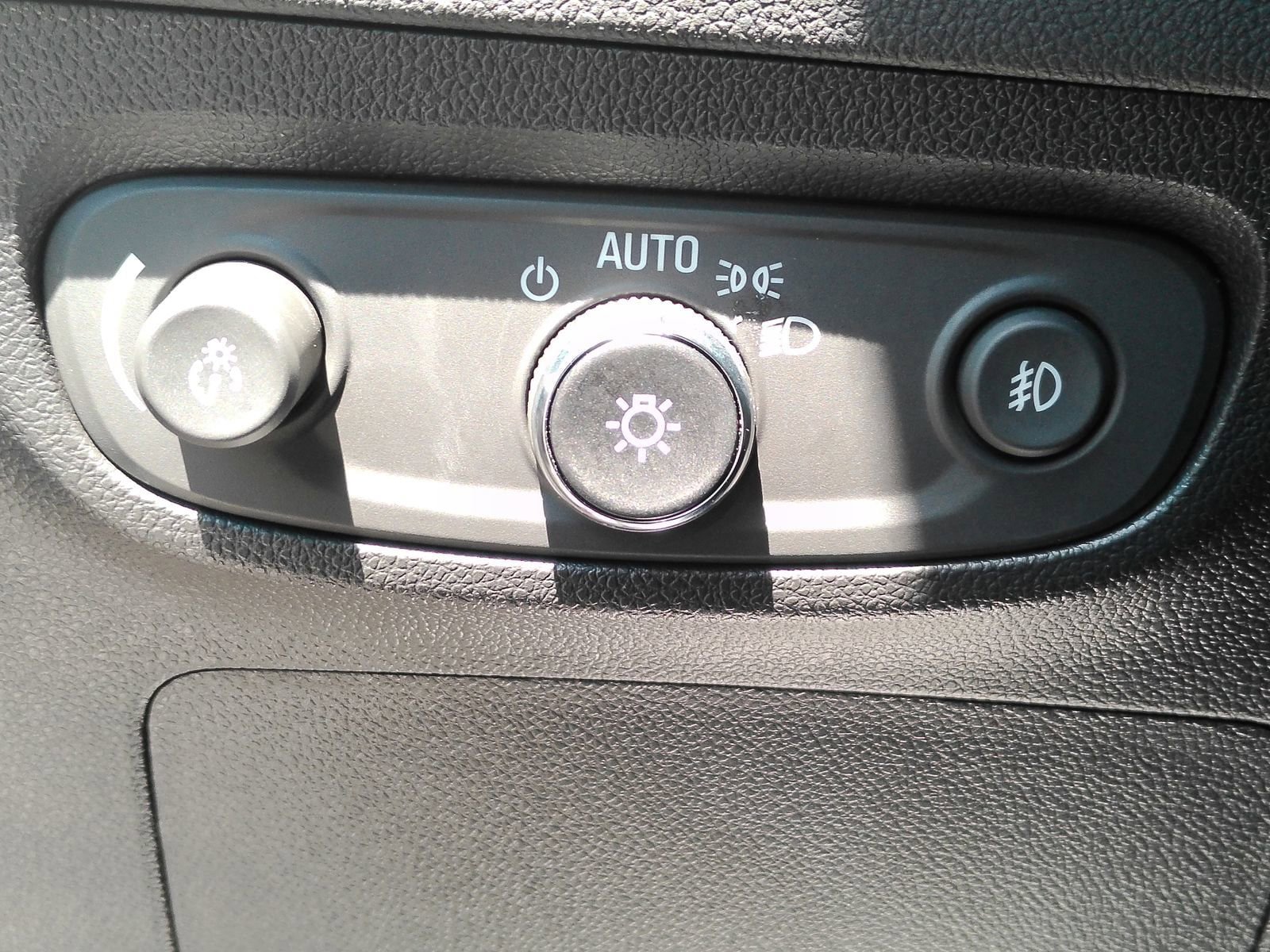 Certified 2023 Buick Encore GX Essence w/ Experience Buick Package AWD/4WD image 23