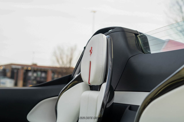 Used 2025 Ferrari SF90 Spider image 35