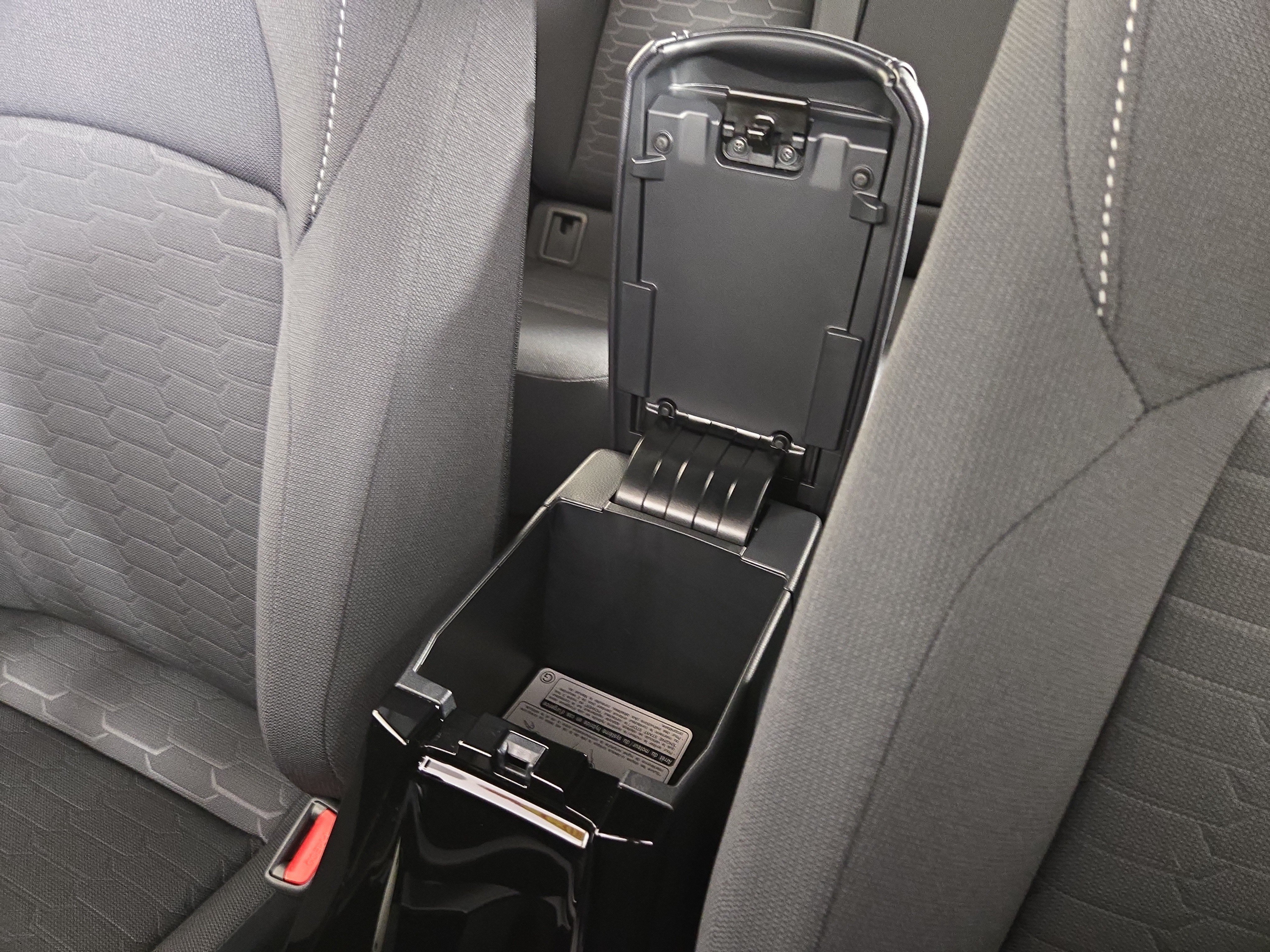 Used 2025 Toyota Corolla SE w/ SE Package FWD image 26
