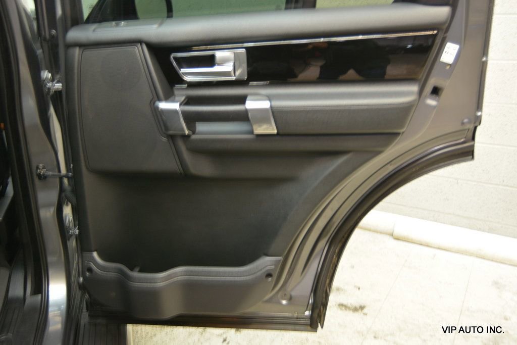 Used 2016 Land Rover LR4 HSE image 10