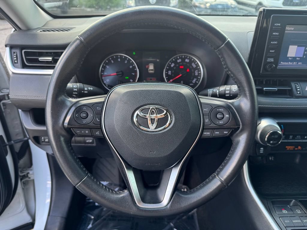Used 2019 Toyota RAV4 XLE Premium FWD image 23