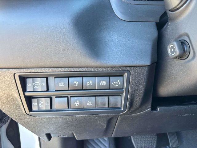 Used 2026 Toyota Sequoia Platinum AWD/4WD image 28