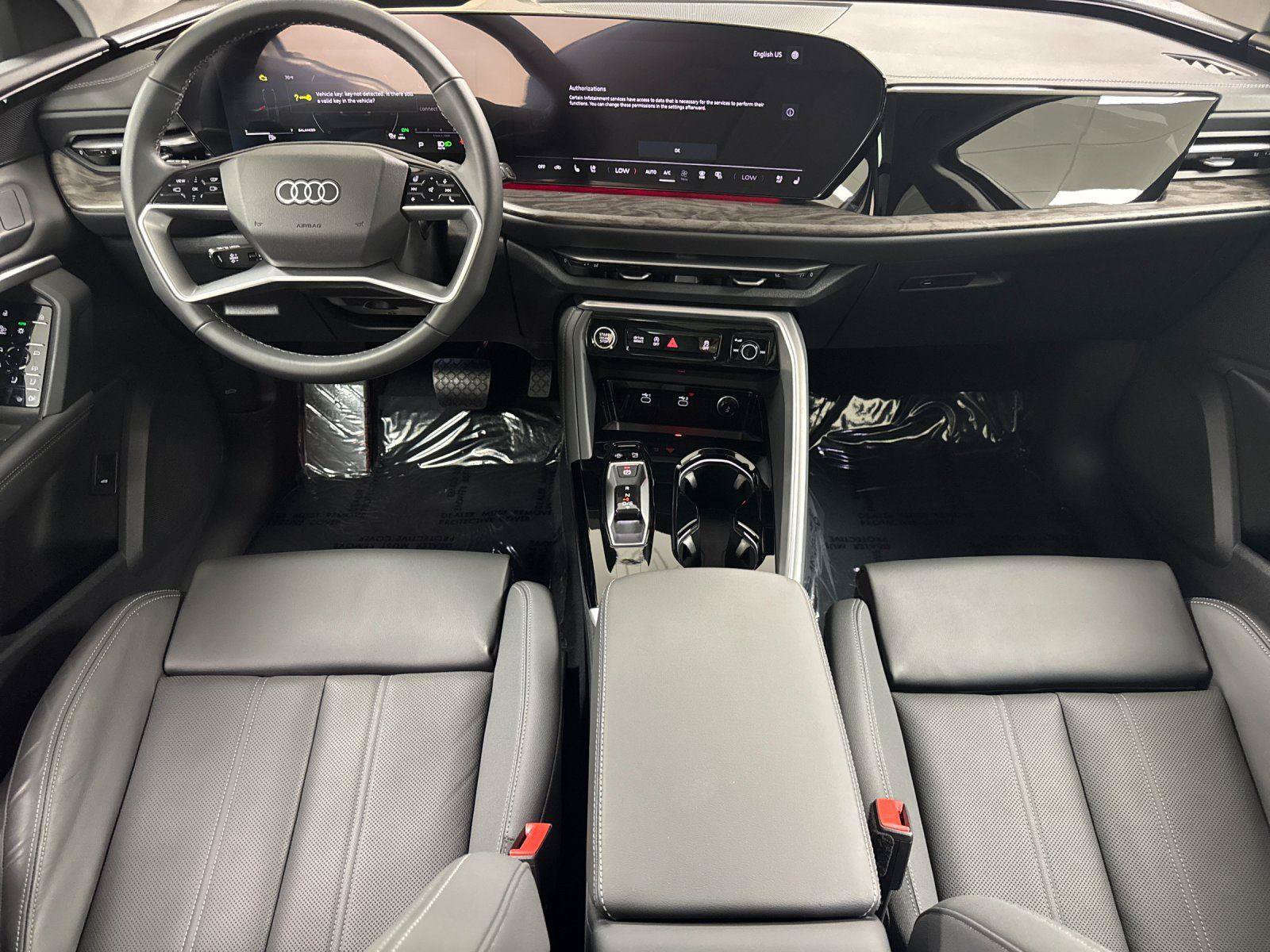 Used 2025 Audi Q5 Premium w/ Premium Plus AWD/4WD image 13