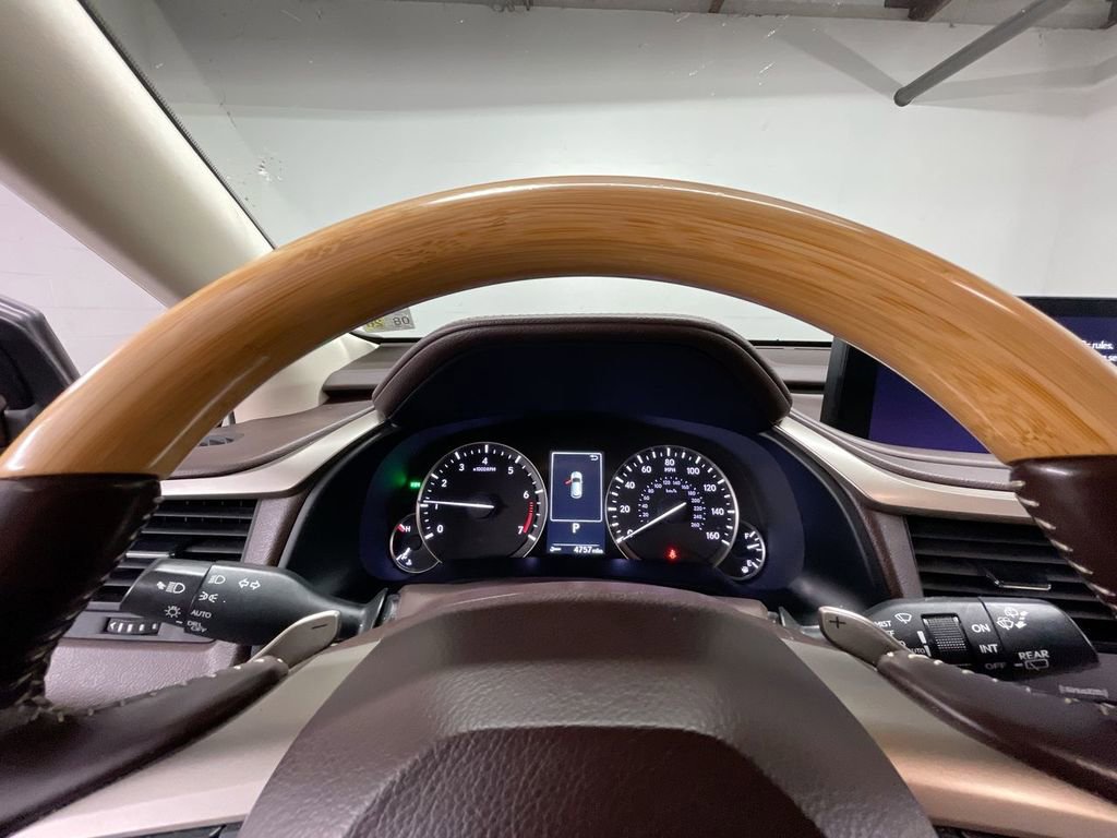 Used 2020 Lexus RX 350L FWD w/ Premium Package image 11