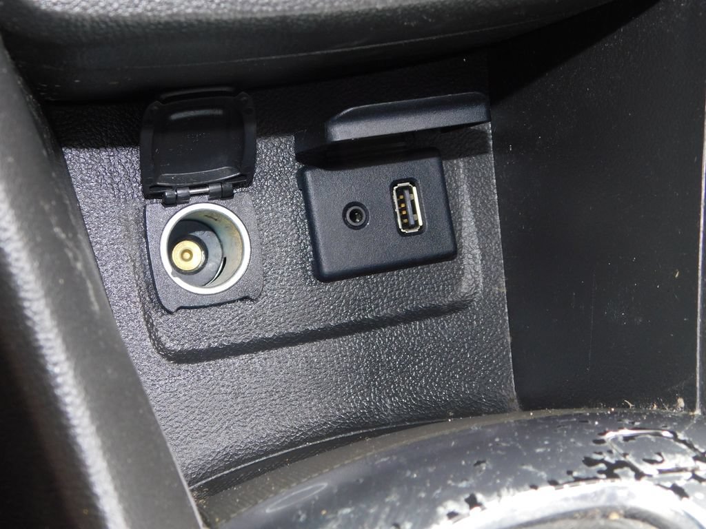 Used 2015 Buick Encore Convenience FWD image 35