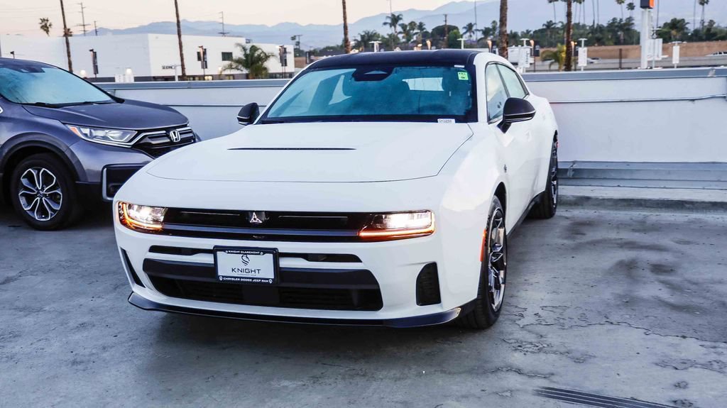 New 2026 Dodge Charger R/T w/ Blacktop Package AWD/4WD image 4