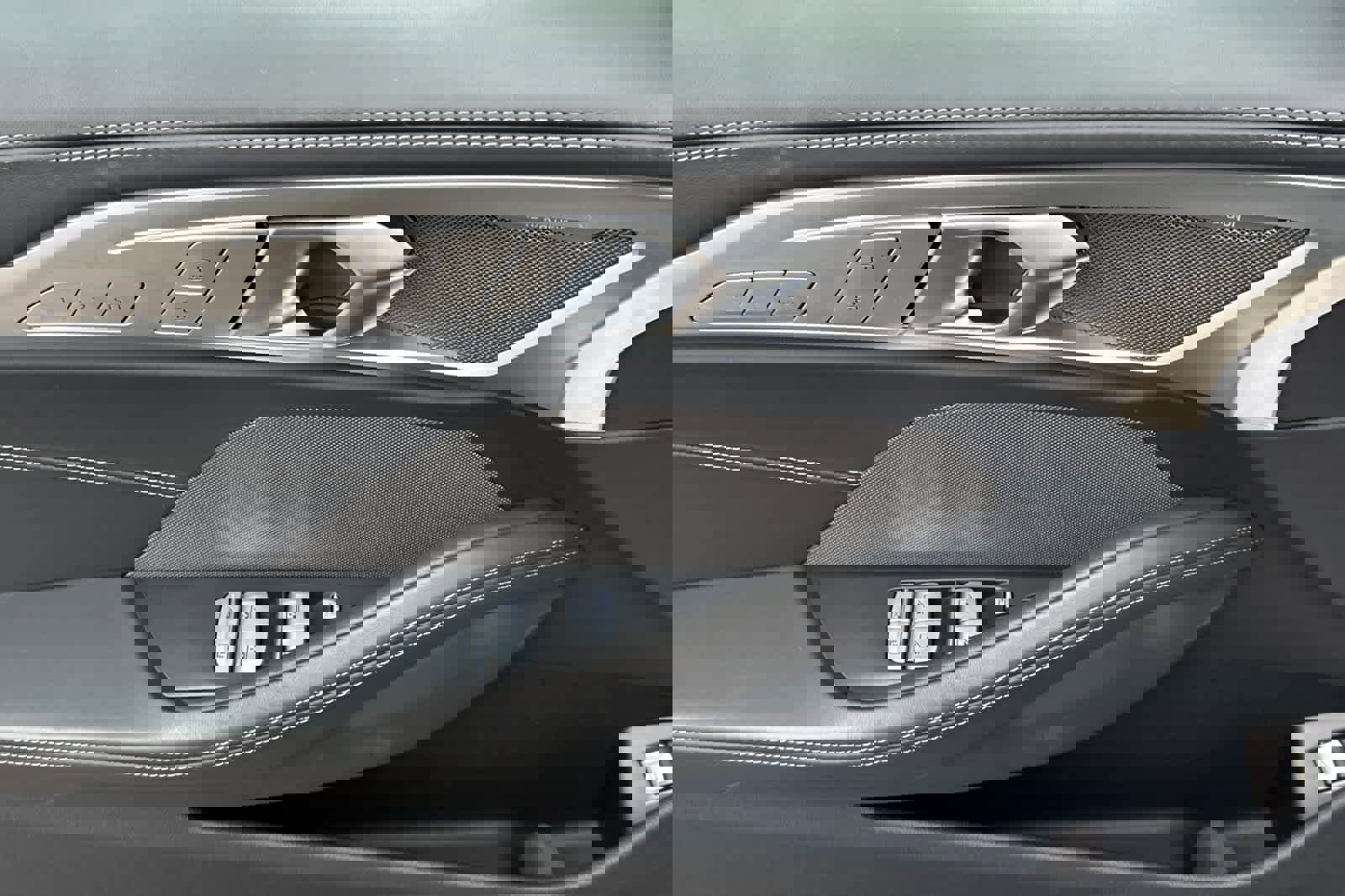 Used 2025 BMW 840i xDrive w/ M Sport Professional Package image 12