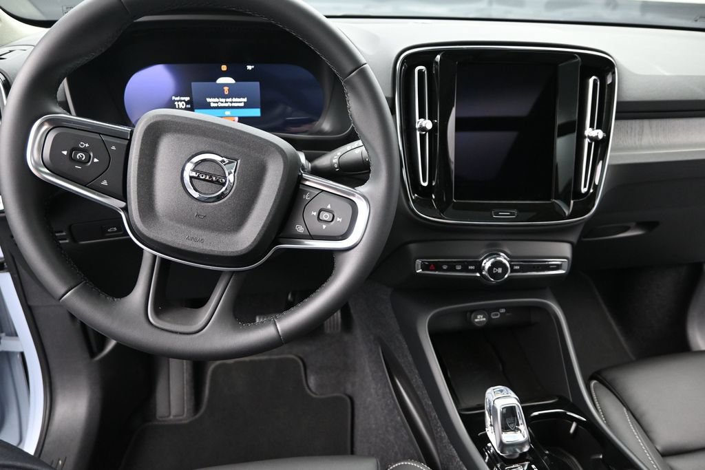 New 2026 Volvo XC40 B5 Plus w/ Climate Package AWD/4WD image 11