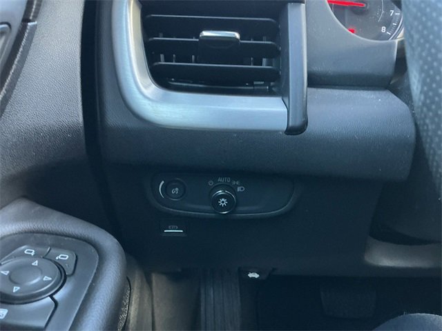 Used 2023 GMC Terrain SLE image 19