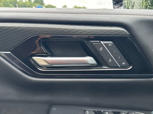 Certified 2026 GMC Yukon AT4 w/ LPO, Floor Liner Package AWD/4WD image 26