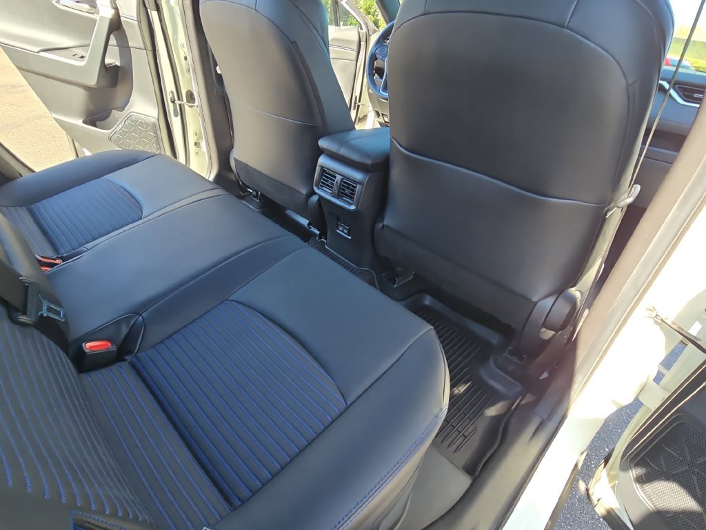 Certified 2022 Toyota RAV4 XSE w/ XSE Grade Weather Package AWD/4WD image 15