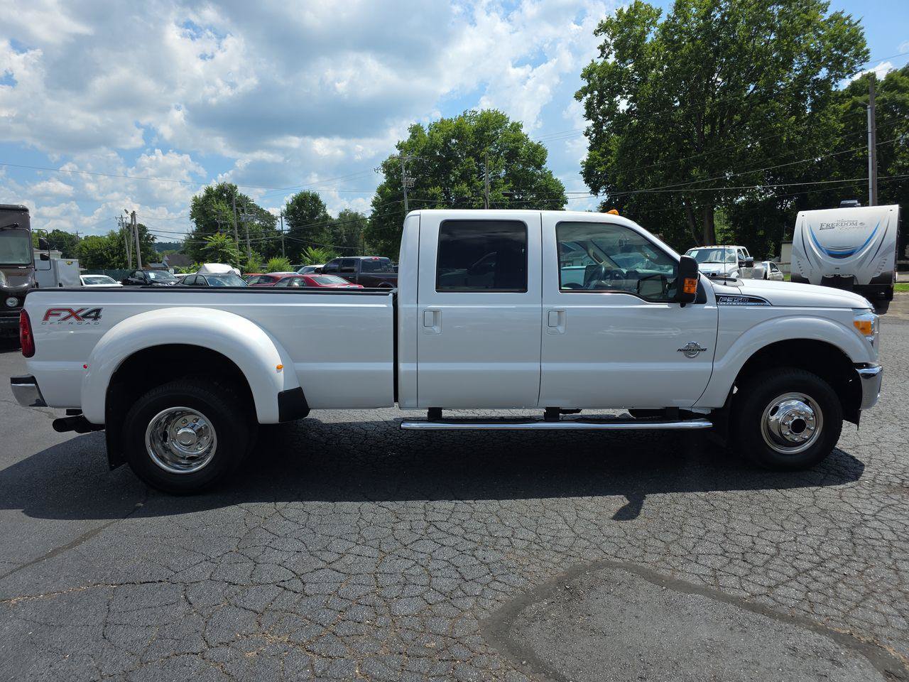 Used 2013 Ford F350 Lariat w/ Lariat Interior Pkg AWD/4WD image 21