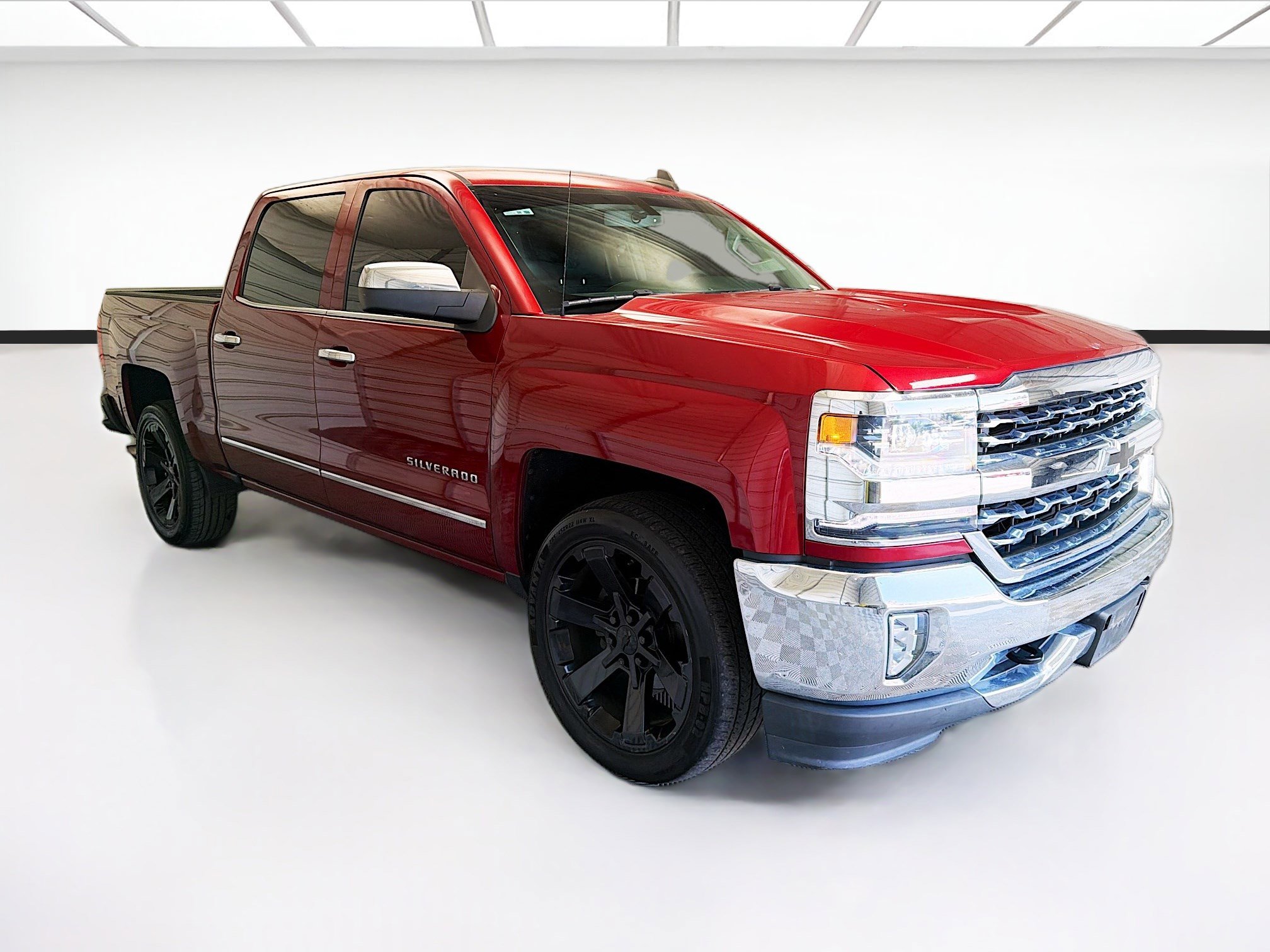 Used 2018 Chevrolet Silverado 1500 LTZ RWD image 3