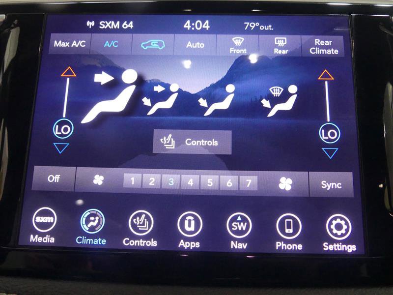 Used 2018 Chrysler Pacifica Limited w/ Advanced Safetytec Group FWD image 40